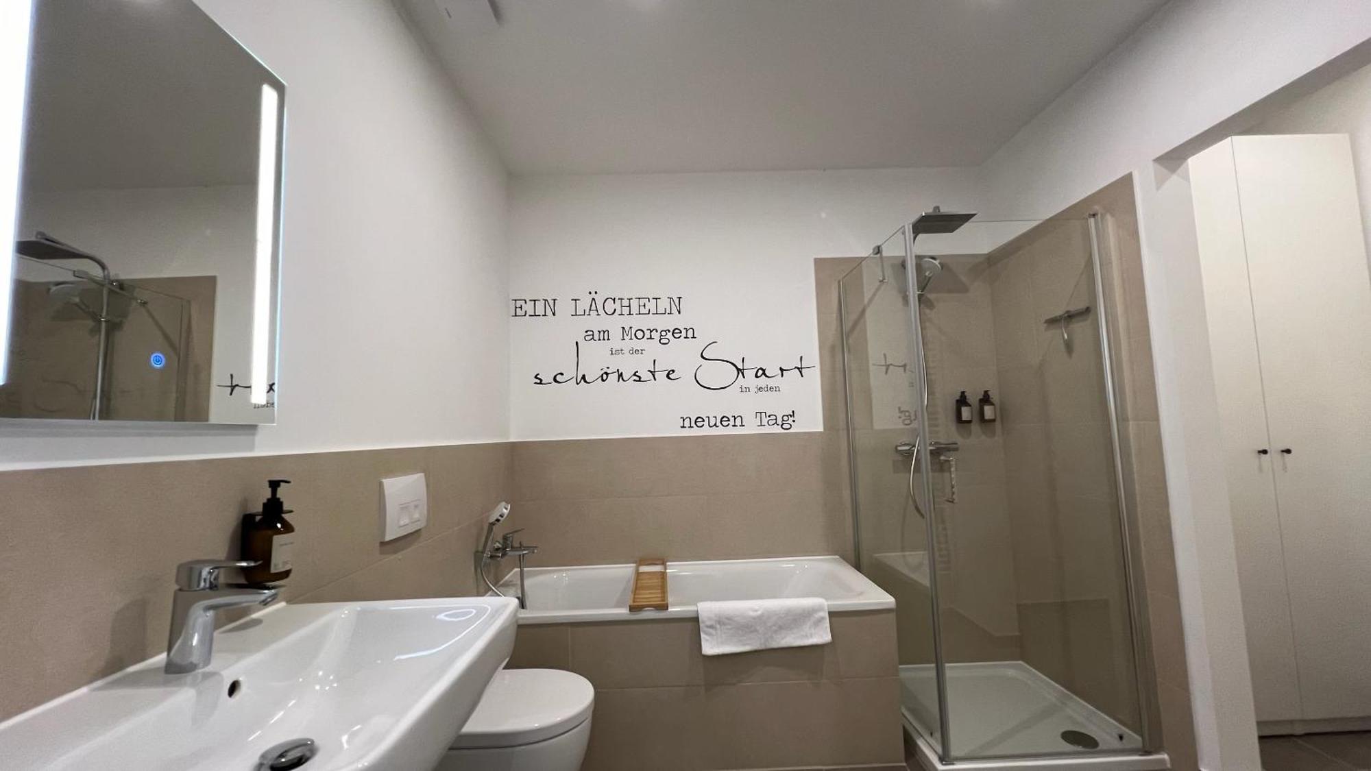 Neu! City-Loft-Apartment Im Goethe Palais I 5P I Lift I Parkplatz I Zentrum I Helios Aue  Kültér fotó