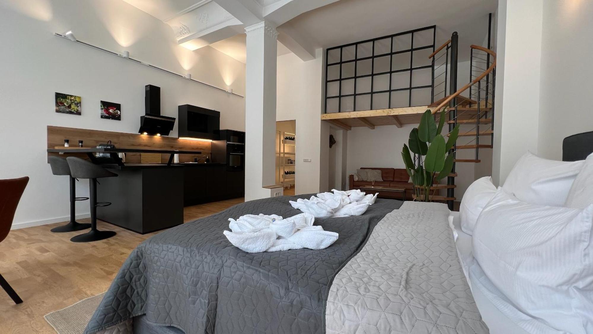 Neu! City-Loft-Apartment Im Goethe Palais I 5P I Lift I Parkplatz I Zentrum I Helios Aue  Kültér fotó